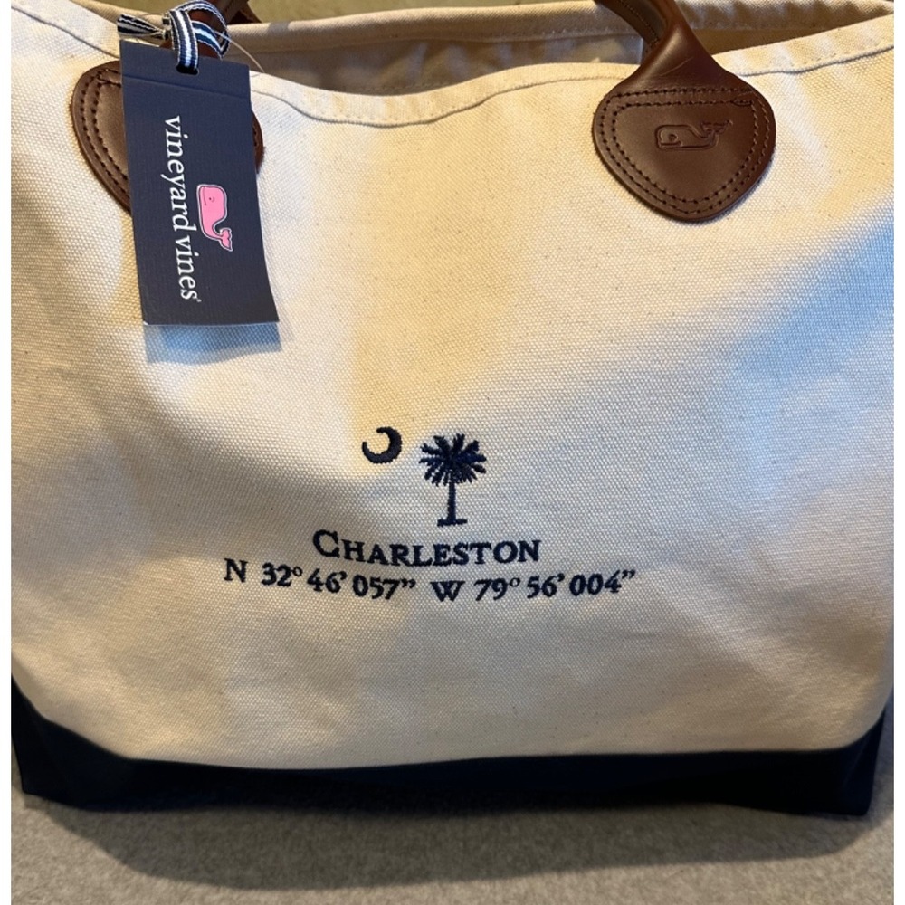 Vineyard Vines Charleston Canvas Tote - Cream & Navy with Brown Trim